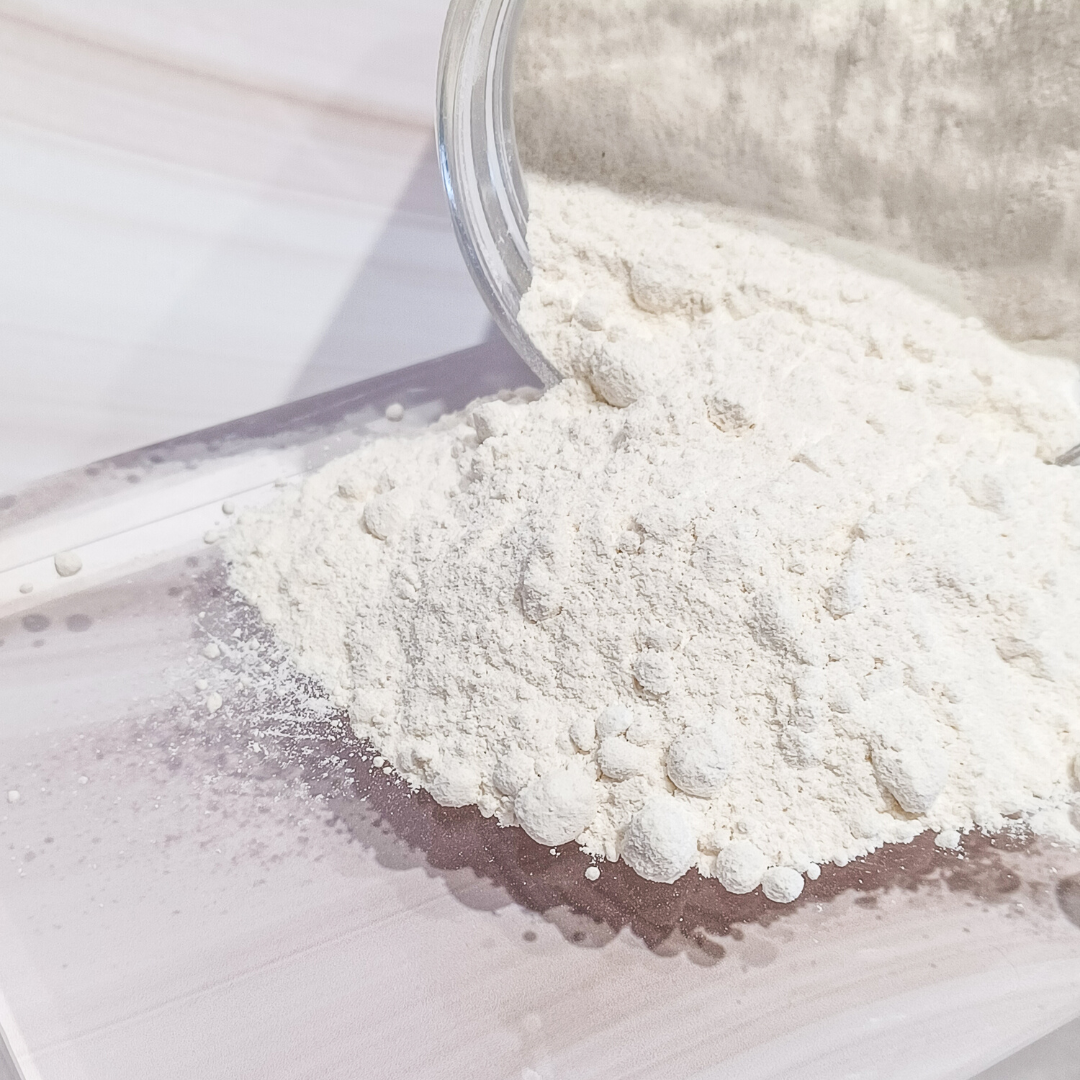 Coconut + Clay BATH SOAKS are loaded with soothing and nourishing ingredients. Coconut milk powder, colloidal oats and soothing arrowroot powder make up the bulk of each Coconut + Clay soak, and are individually formulated with clays specific to skin type, and scented with 100% essential oils. DETOX: Tea Tree + Lemongrass (bright, citrusy and energizing)